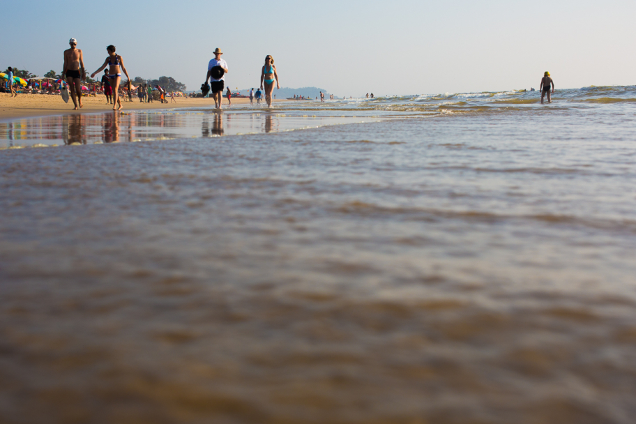 пляж Калангут: Линия прибоя Индийского океана в районе Калангута, Гоа, Индия